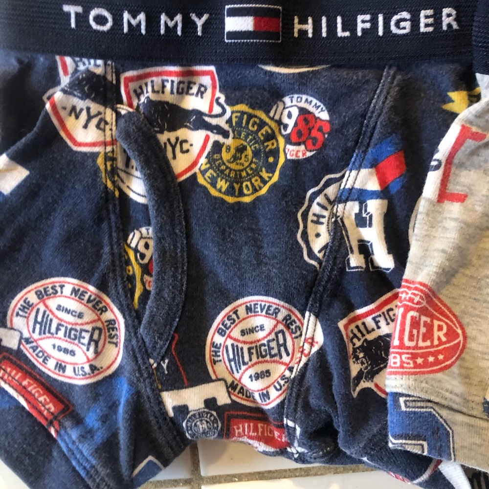 Boys Tommy Hilfiger underwear size sm 6/7 in great condition - Picture 3 of 7